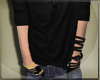 [R] Delta V-Neck BLACK