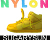 /su/ NIKE x NYLON YELLOw