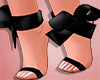 ! Kiana Pumps