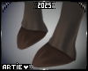 A* Astor | M Hooves