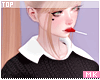 金. Black Sweater