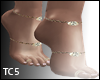 Hera bare feet