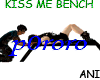 *Mus* Kiss Me Bench