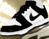 Dunks Low Daily