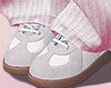 Sneakers / Light