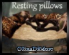 (OD) Resting pillows fur