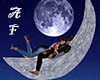 (AF) Couple Pose Moon