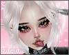 Yunnie White