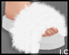 IC| Fuzzy Slippers W