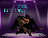 pose kiss love3