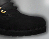 ✘ Black boots