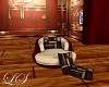 V RR Cuddle Chair