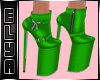 👠 Green boots
