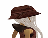 lara hat