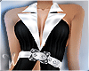 *W* Shari Oufit