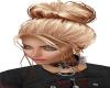 Clio Blonde