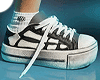 ✦ oversize shoes