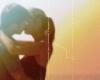 kissing