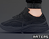 ✖ Contrast Sneakers.