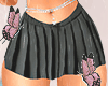 ð¢. Black flared skirt