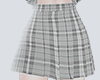ナナ. Skirt
