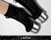 L: Kat Boots