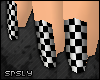 srs. B/W Checkered Nails