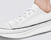 White sneakers low