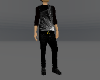 jeans y camiseta negra