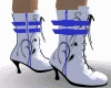 SM WHITE BOOTS W/ STYLE