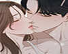 couple kiss