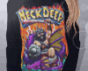 D| Neck Deep