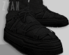 sk. Black Sneakrs