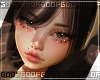 ゴ. polina black