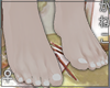 ✝ White nails .feet