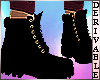 boots M √