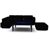 Sofa mit blauem Tisch