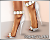 $ Pointed Heels | white