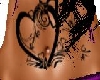 tatouage coeur ventre