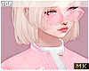 金. Pink Jacket