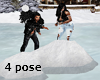 Snow Fight  pose