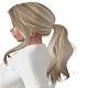 UC ash med ponytail