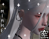空 - Krista White