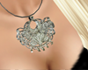 avd Excl silver necklace