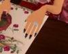 black dainty nails n han