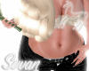 vale pose w roses