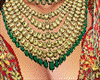 Q| Emerald Bridal Set