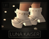 boots white