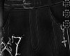 ✠