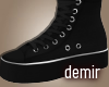 [D] Urban black sneakers
